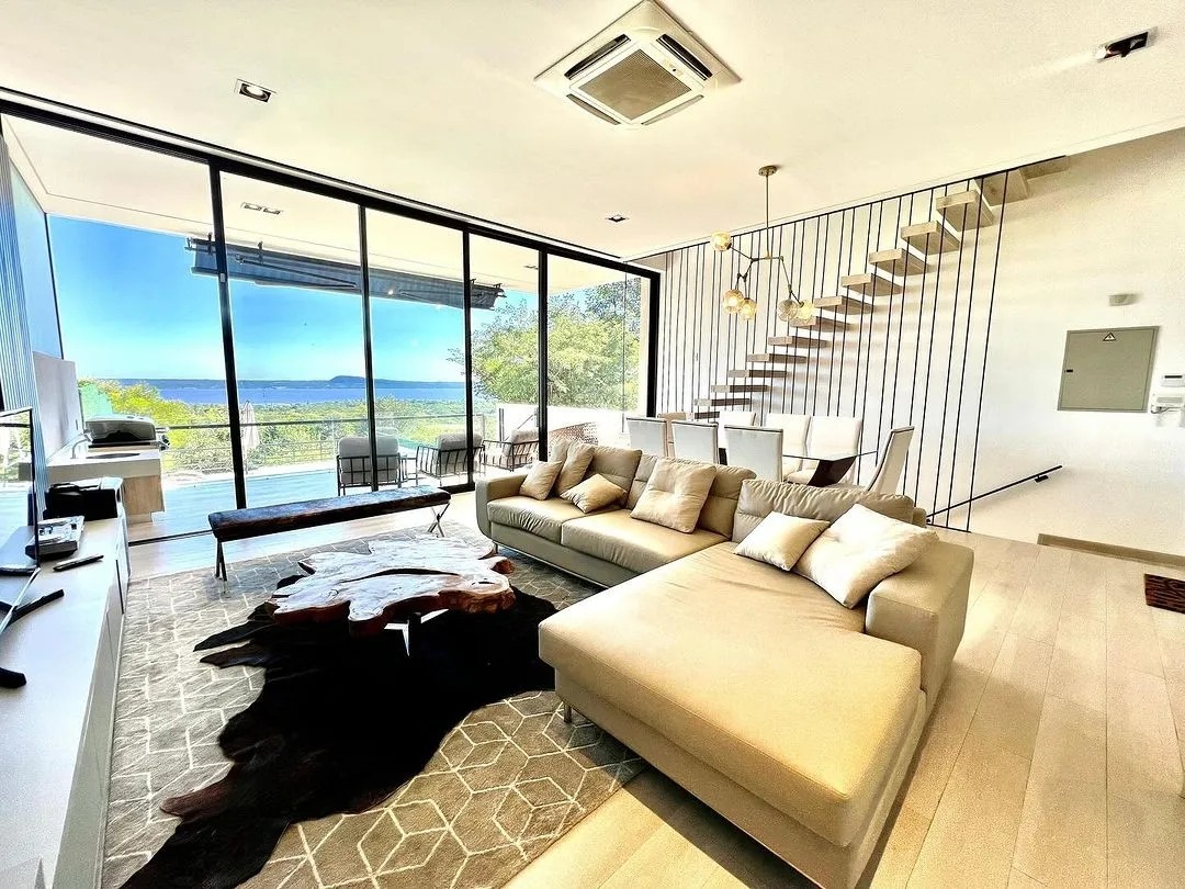 EN VENTA RESIDENCIA DE 4 NIVELES EN SAN BERBARDINO ZONA ANFITEATRO — foto 2
