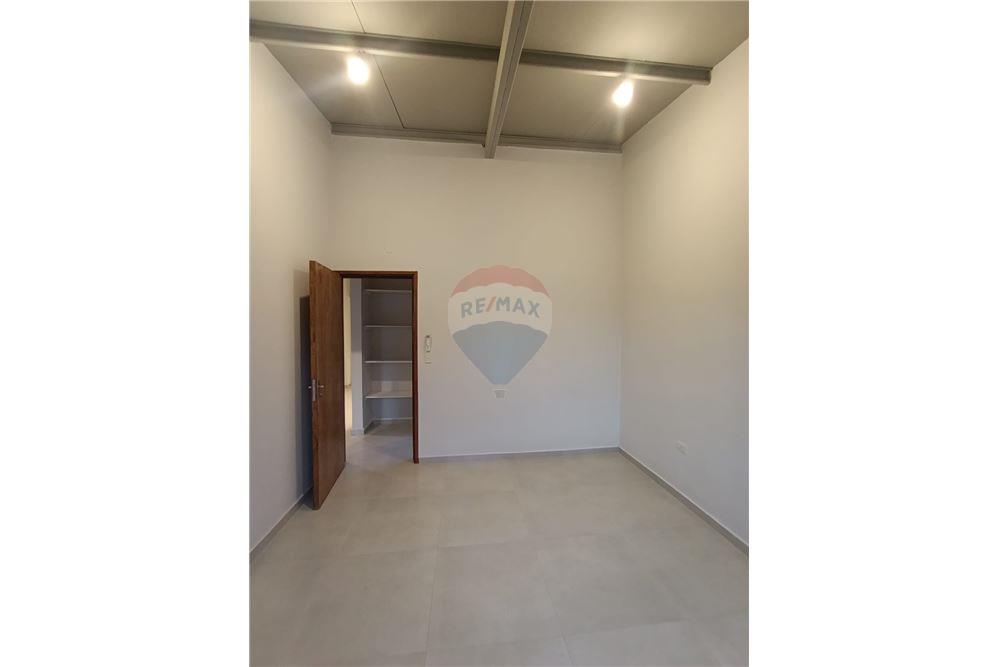 Departamento - Alquiler - Fernando De La Mora — foto 2