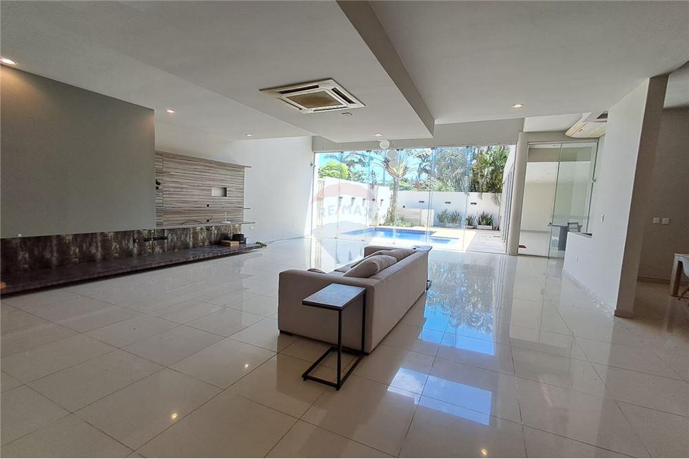 Alquilo hermosa residencia en Mburucuyá — foto 2