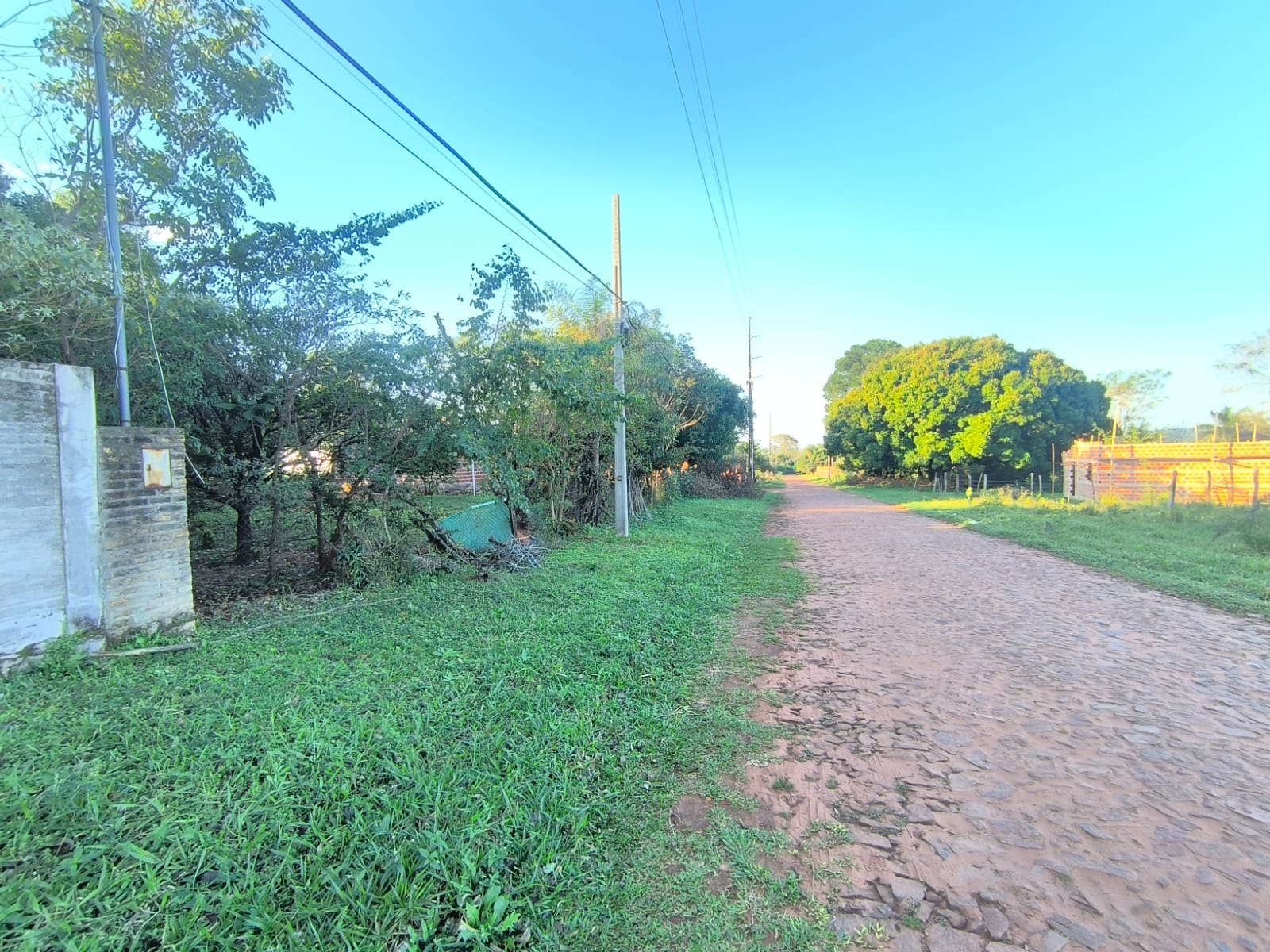 TERRENO EN ESQUINA EN LOMA - CAACUPE — foto 3