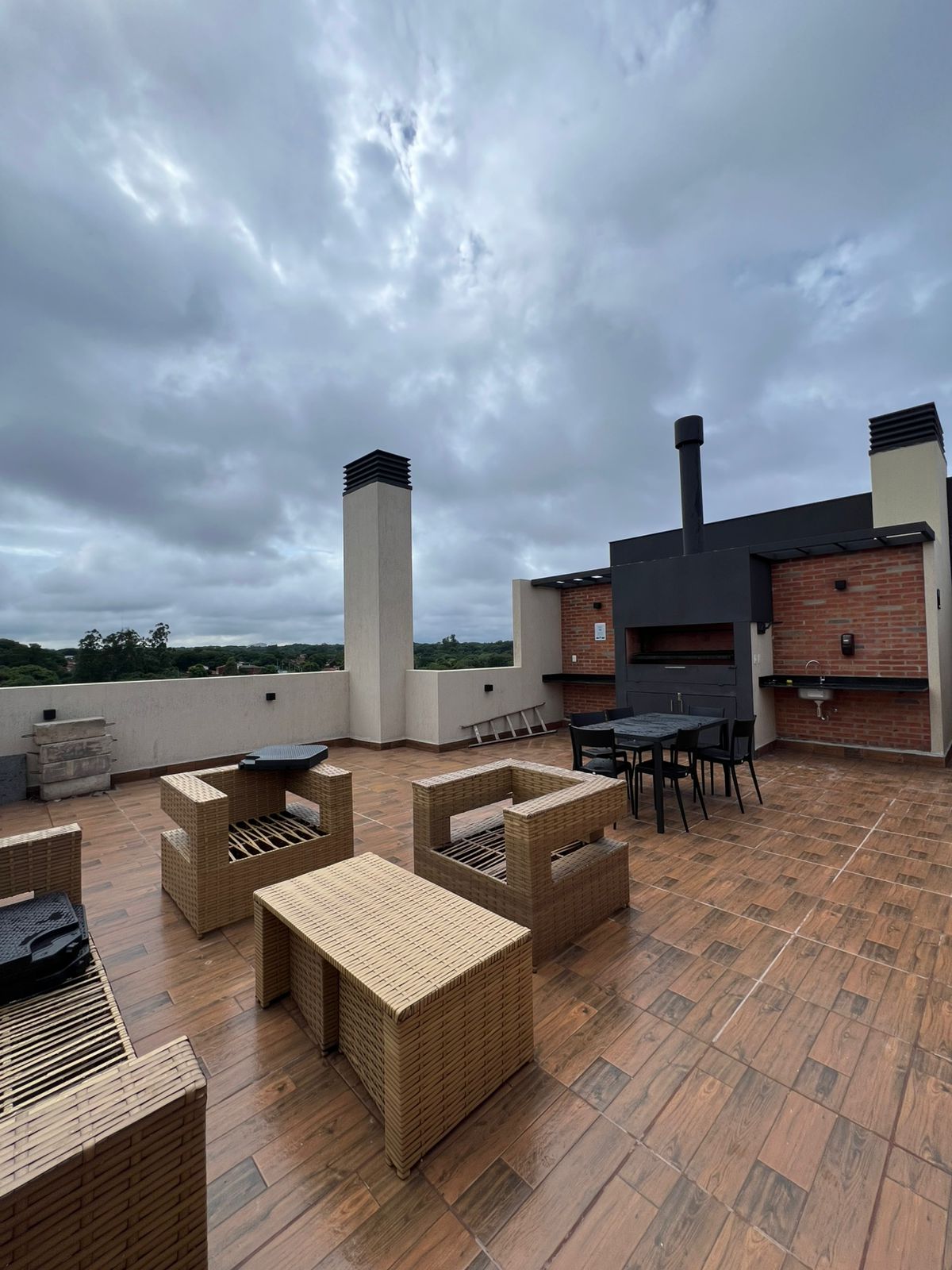 VENTA DE DEPARTAMENTO MONOAMBIENTE TERMINADO EN JARDINIA - LUQUE — foto 2