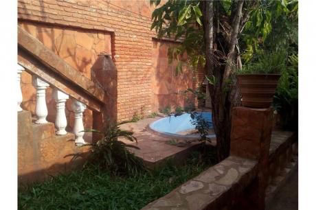 Vendo Casa Zona ñemby- San Lorenzo (tipo Castillo)