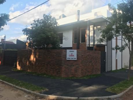 Vendo Duplex Zona Colegio Sil, Asunción.