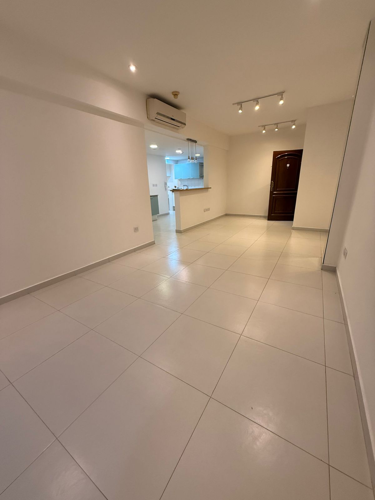 Alquilo departamento en PB en Herrera — foto 3