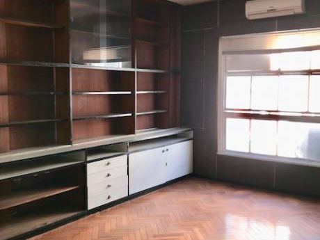Venta Oficina Escritorio Estudio Montevideo Ciudad Vieja