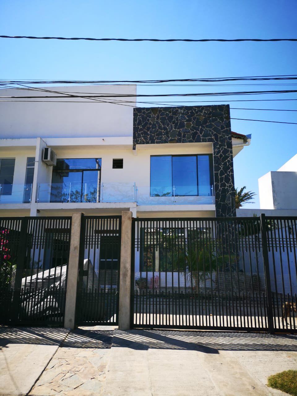 Departamento en venta bajo precio de mercado en Urubó