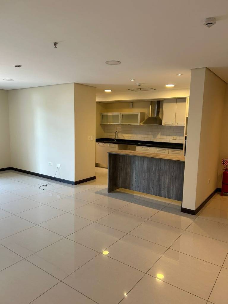 Alquiler Vivienda u Oficina a 200 mtrs. de Shopping del Sol — foto 2