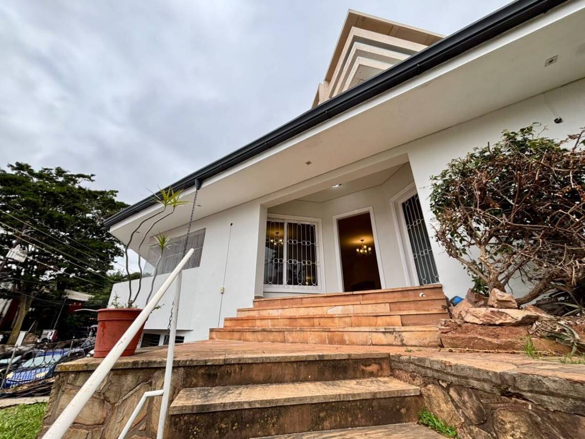 Casa Comercial en Alquiler sobre Av. Mariscal López — foto 3