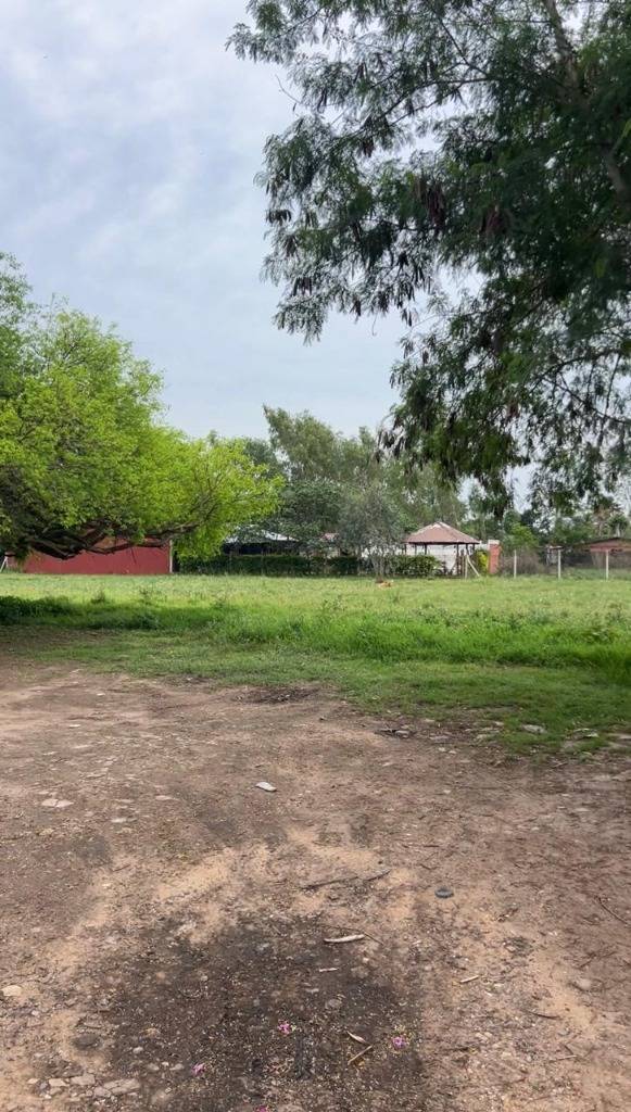 ALQUILO TERRENO SOBRE AV PRINCIPAL EN SANBER — foto 3