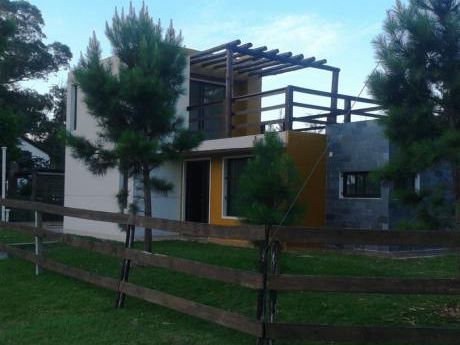 Casa A La Venta En El Barrio Los Angeles - Piriapolis
