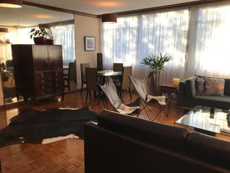 Apartamento Pocitos, 3 Dormitorios Y Servicio, Garage Fijo