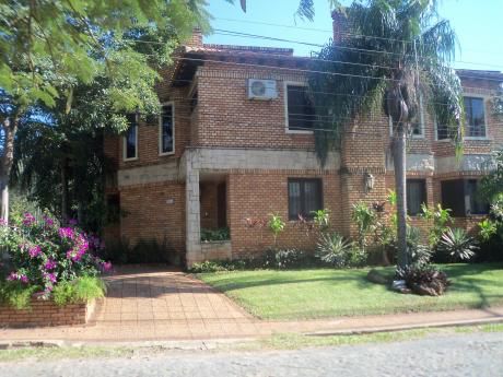 Mburucuyá Elegante 2 Plantas 4 Dormitorios 2 Suite