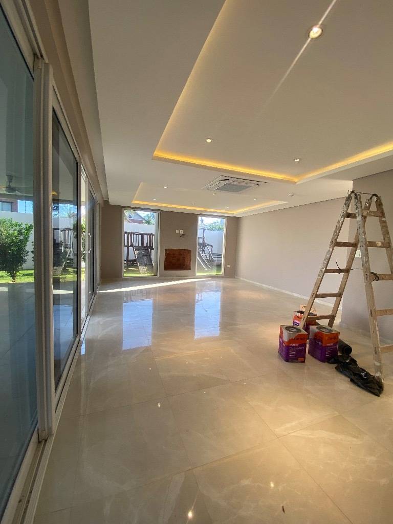 CASA EN CONDOMINIO EN ALQUILER - BARRIO YACHT — foto 2