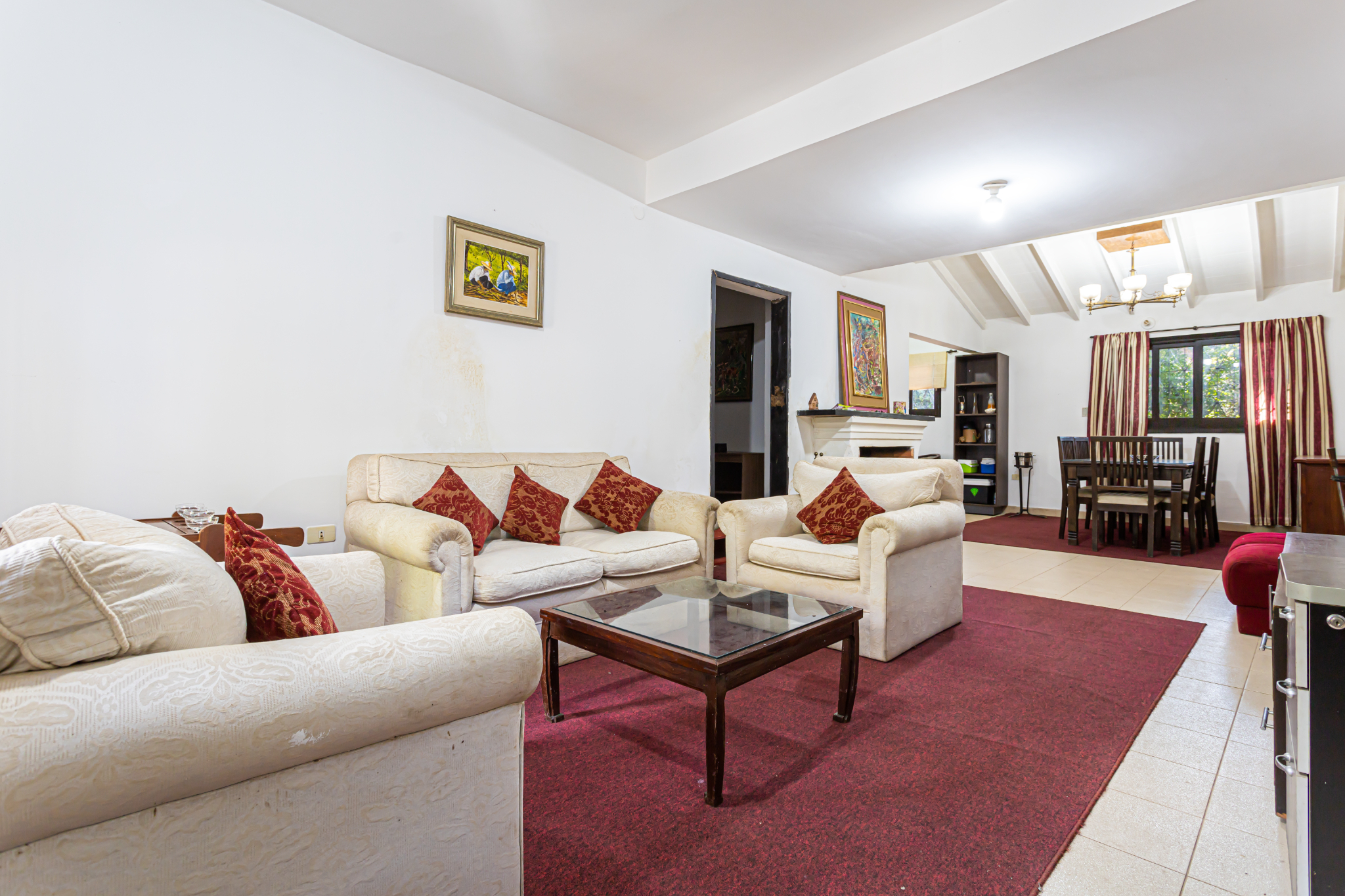 En Venta Amplia Casa Quinta En Caacupe — foto 3