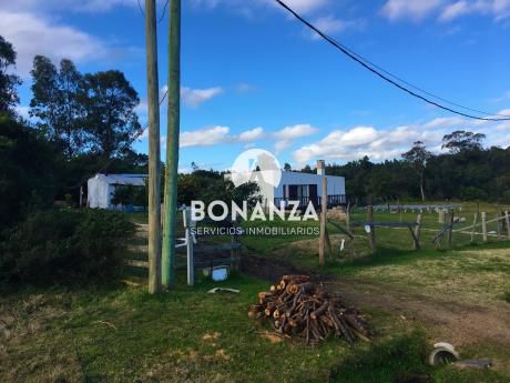Terreno En Venta En Barrio Country, Piriápolis, 630 M²