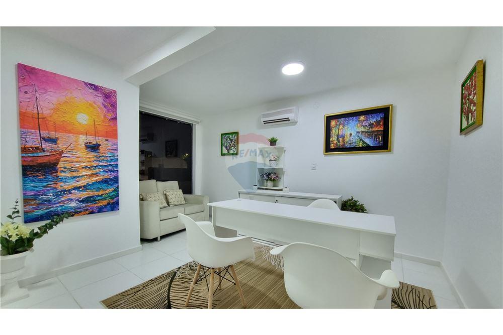 Consultorios y Oficinas amobladas y equipadas — foto 2