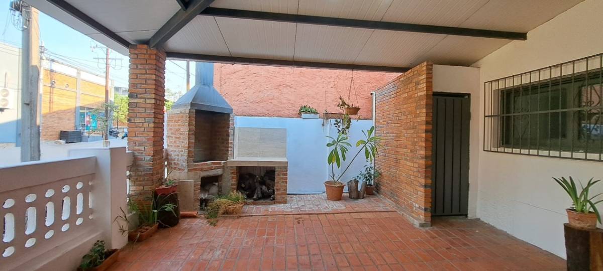 CASA EN ALQUILER A METROS DE LA COSTANERA ASUNCIÓN - ID 32455 — foto 2