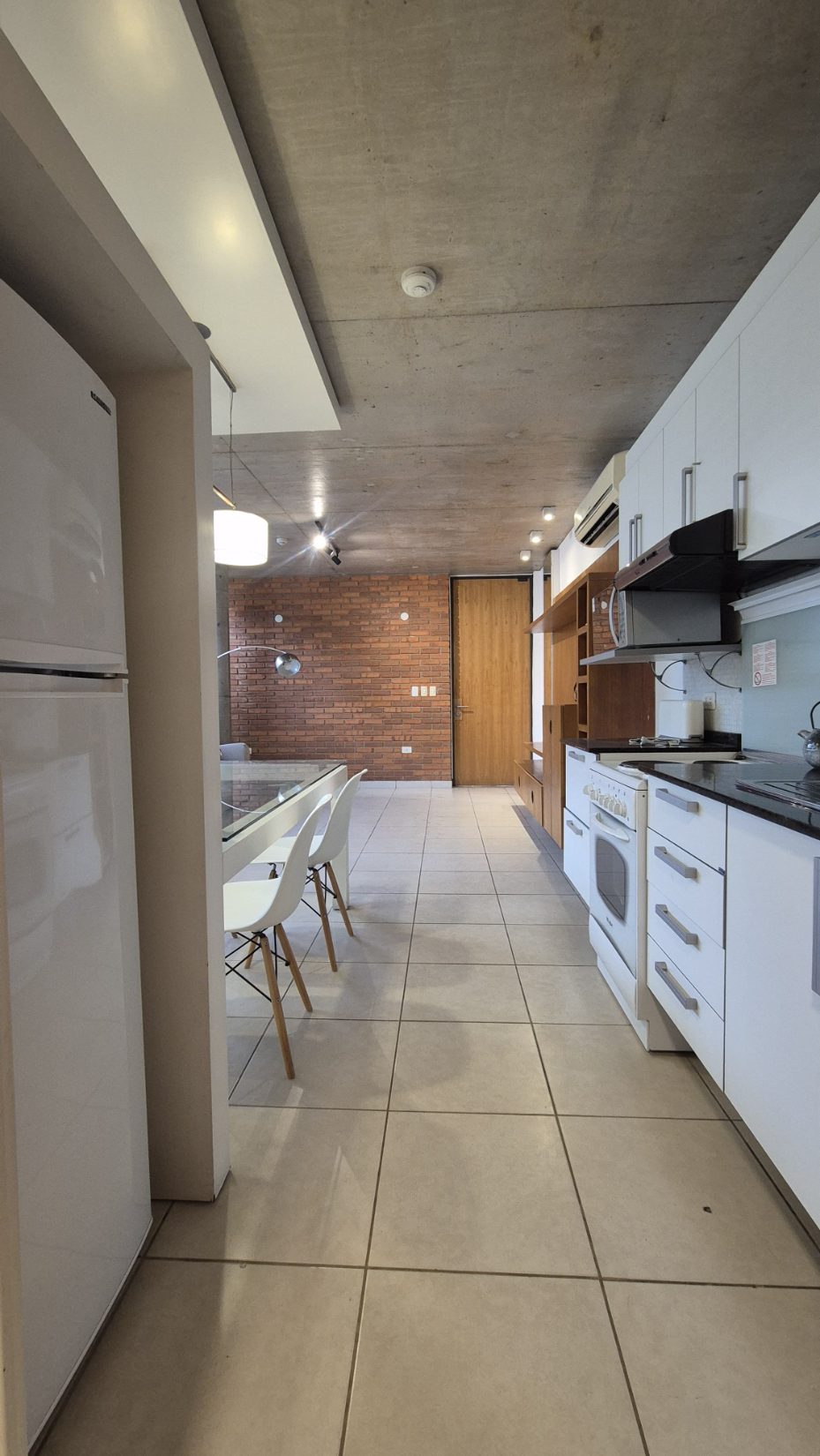 ALQUILO DEPARTAMENTO DE 1 DORMITORIO AMOBLADO ZONA CENTENARIO — foto 3