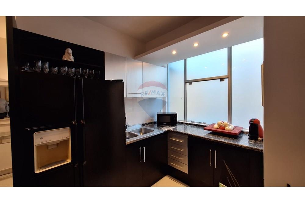 VENDO HERMOSO IMPECABLE APARTAMENTO EN MICROCENTRO DE ENCARNACIÓN — foto 3
