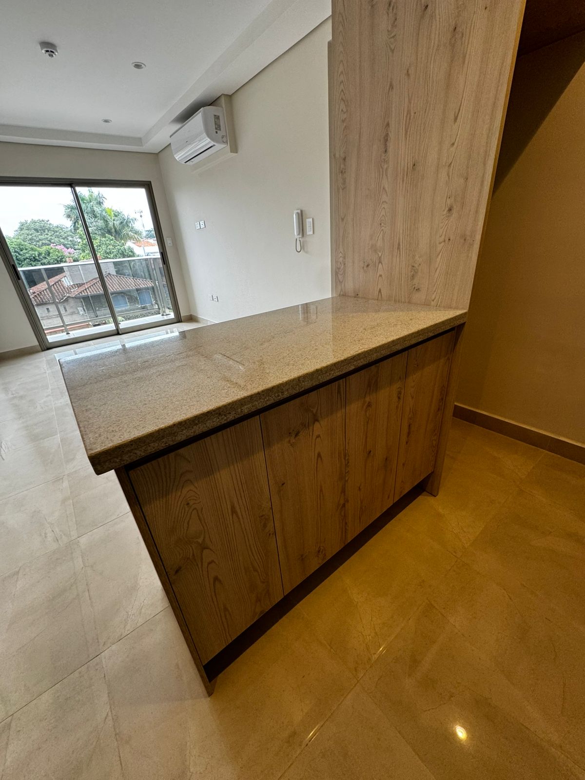 ALQUILO DEPTO DE 1 DORM. EDIFICIO BURBAND — foto 2