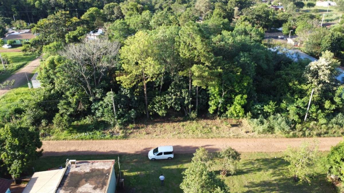VENDO AMPLIO TERRENO EN ENCARNACION — foto 3
