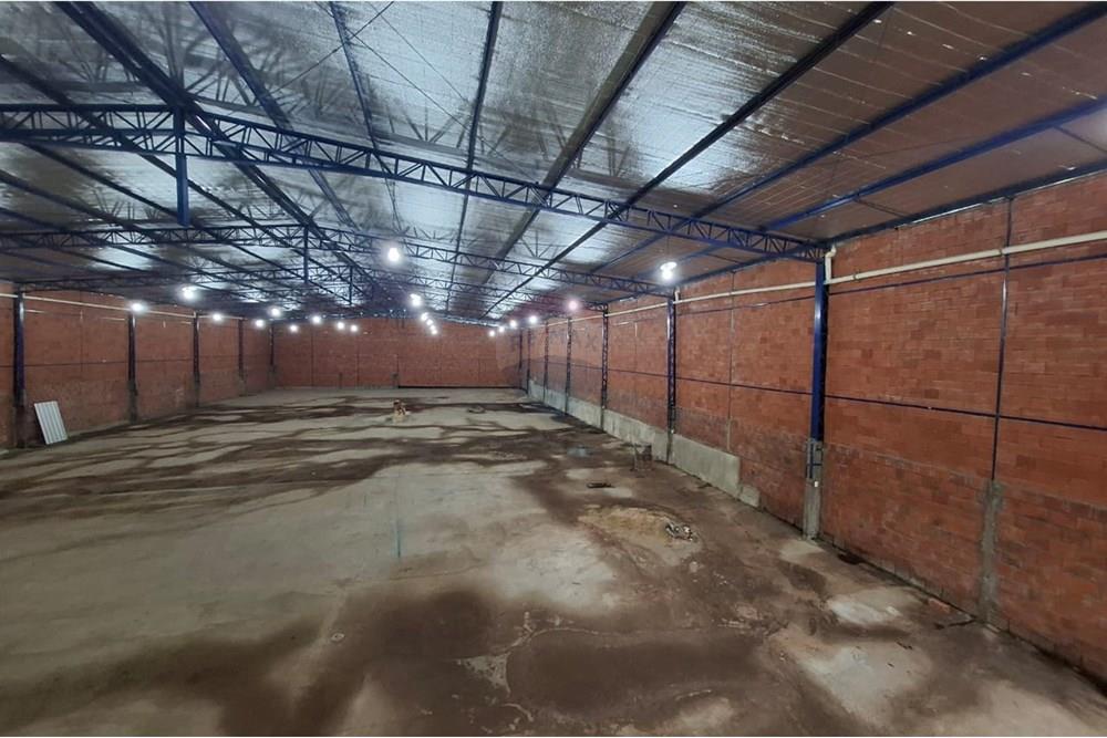 Alquilo depósito de 1249 m2 en Mariano Roque Alonso — foto 2