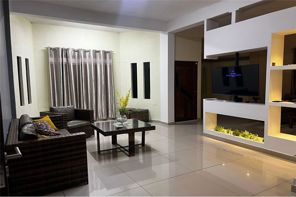 Casa-Venta-Encarnacion, Encarnación, Itapúa — foto 2