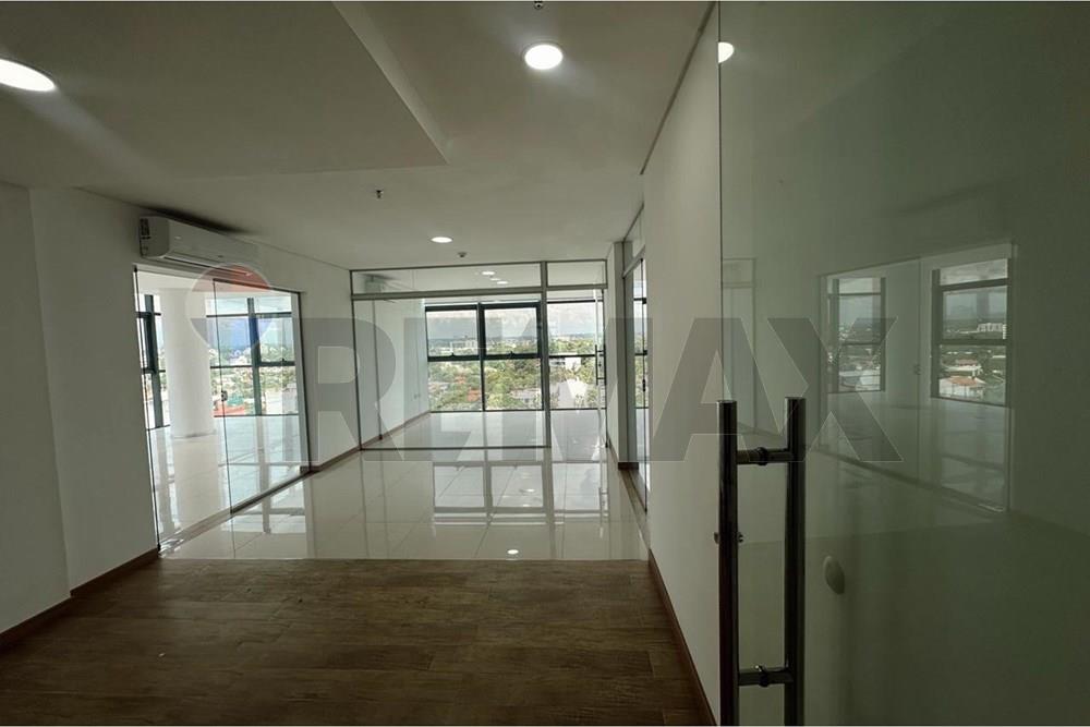 Departamento en alquiler en Ycuá Satí, Asunción — foto 2