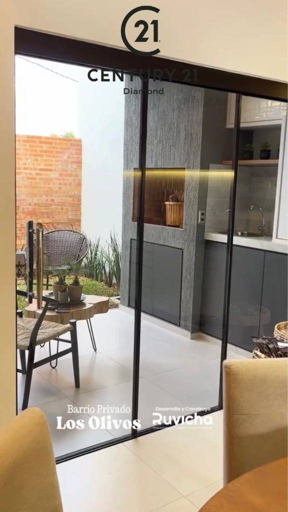 VENTA DE CASA - BARRIO CERRADO - ENCARNACION — foto 2