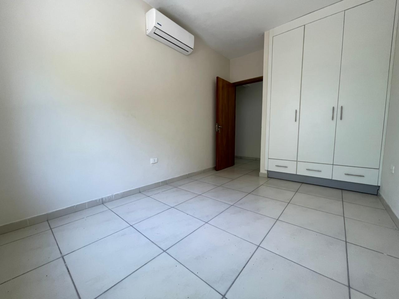 Alquilo Dpto de 2 dormitorios 120 mts 2 - zona terminal — foto 2