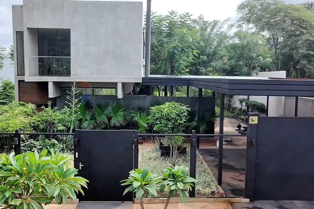 VENDO CASA EN SAN BERNARDINO CON AMPLIO TERRENO — foto 2