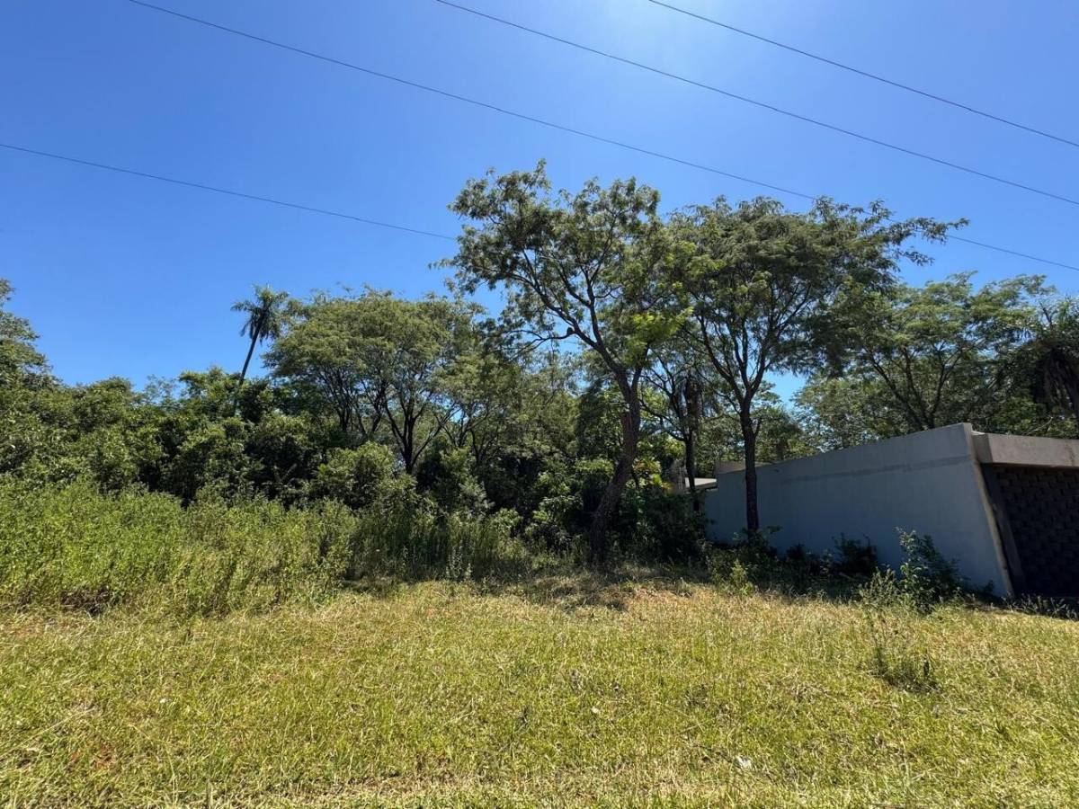 VENDO AMPLIA PROPIEDAD EN ZONA ACQUA BRAVA — foto 3