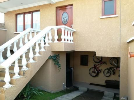 Código 11967, Alto Irpavi, Casa En Alquiler, La Paz, Bolivia