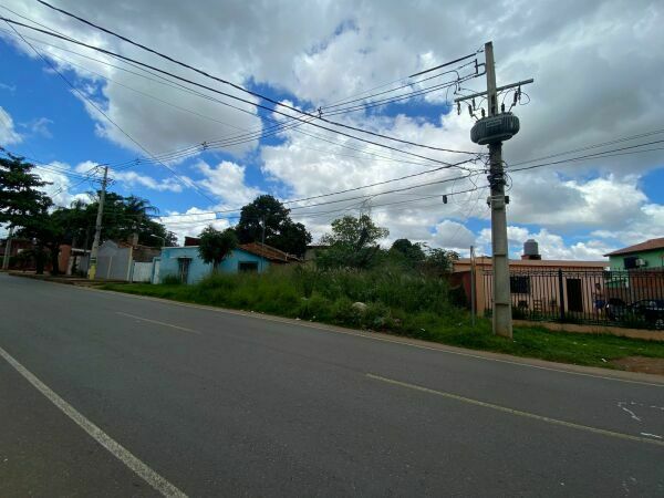 VENDO TERRENO DE 379M2 EN LAURELTY LUQUE. — foto 3