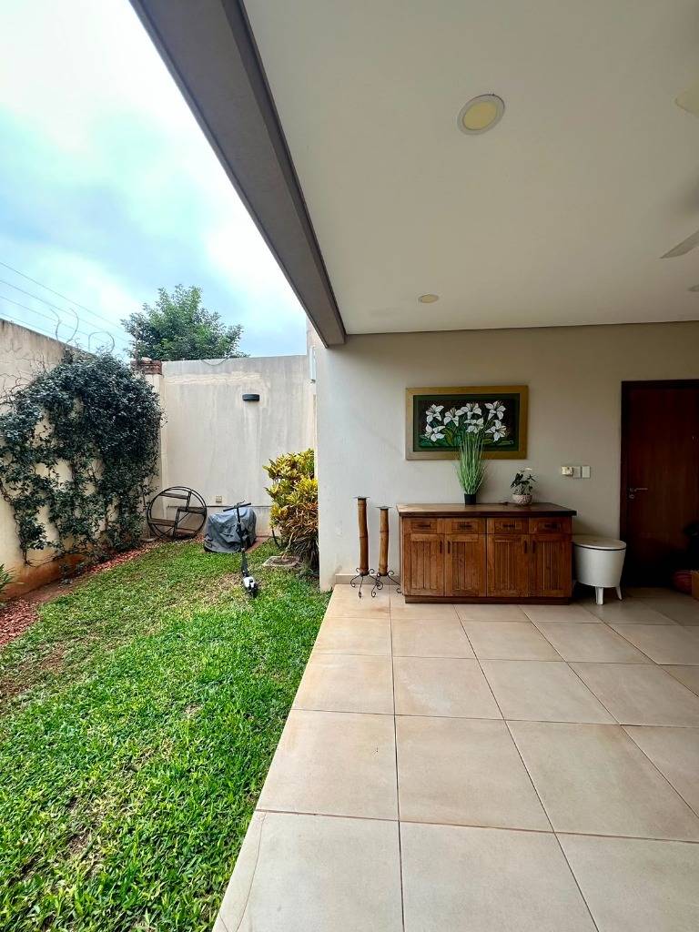 VENDO casa de 2 pisos en condominio Monte Alto - Luque — foto 3