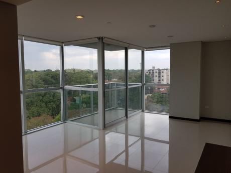 Vendo Lujoso Departamento Sobre Avda Boggiani