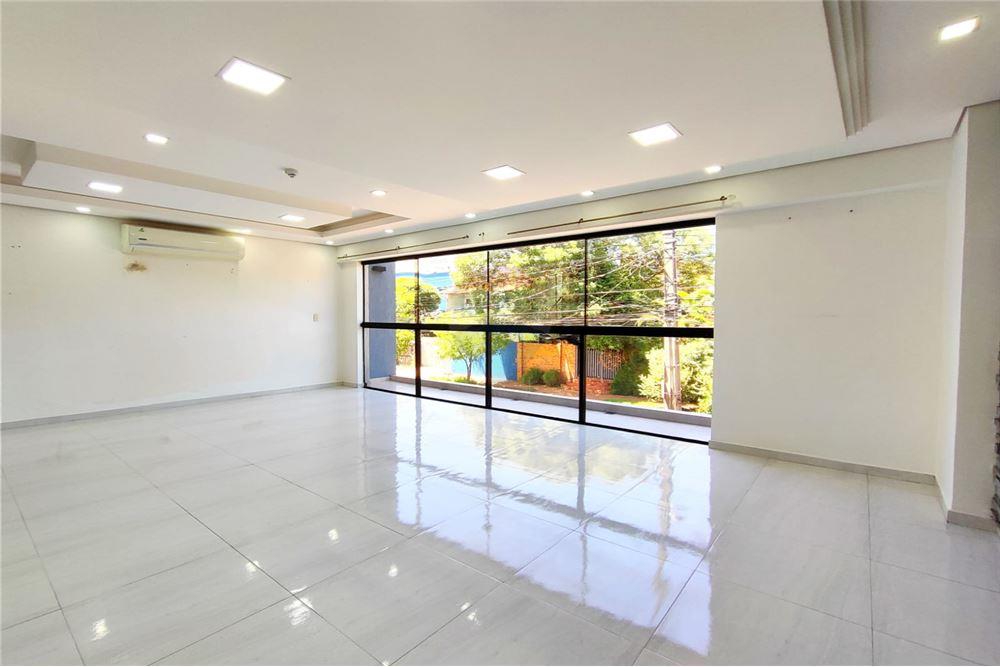 ALQUILO TRIPLEX EN LOS LAURELES — foto 2