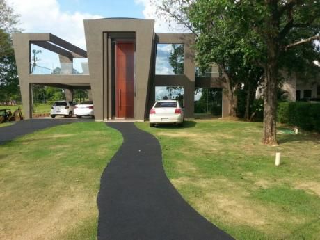 Hermosa Casa A La Venta Sobre El Campo De Golf!