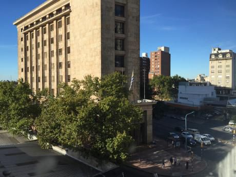 Av. Libertador Y Paysandu Al Frente Calef Vigilancia