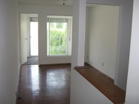 Alquiler De Apartamento De 1 Dormitorio En Centro. Canelones.