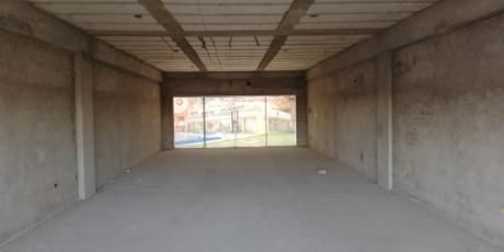 Hermoso Local Comercial