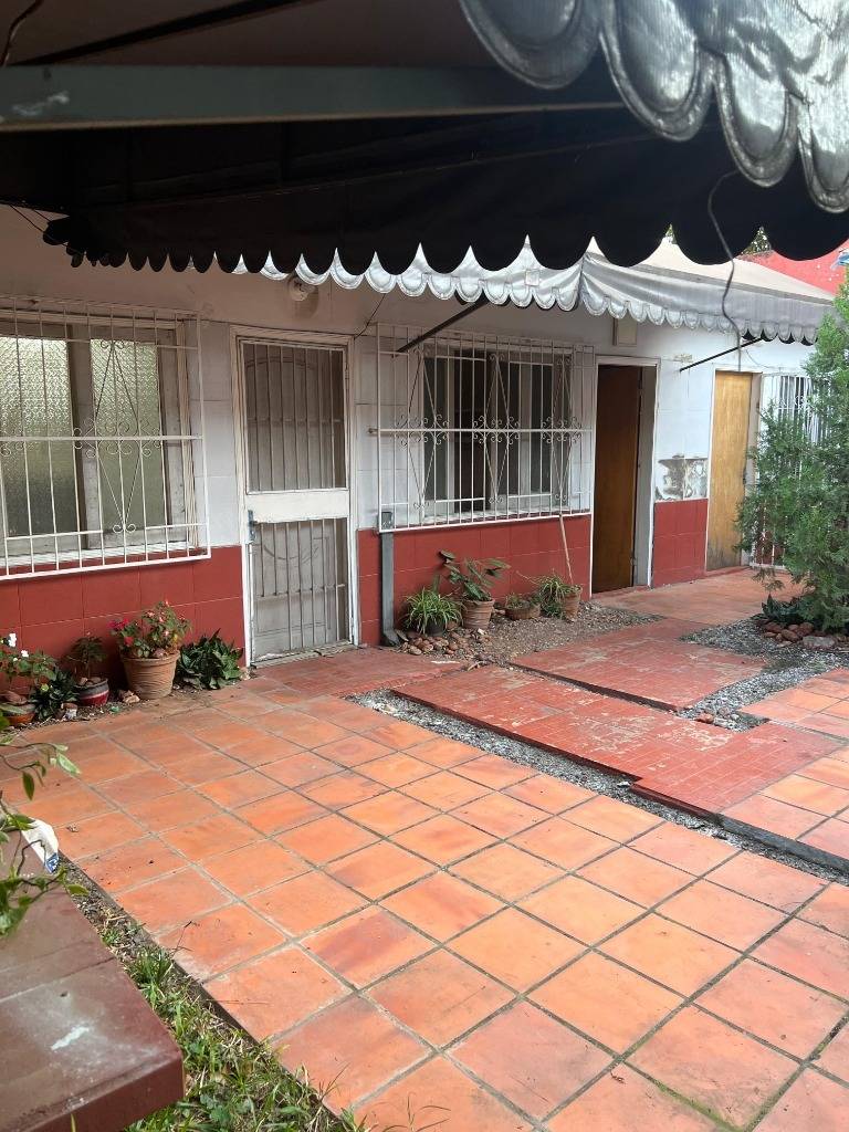 Casa 5 dorm. zona Shopping Multiplaza | Los Laureles — foto 3