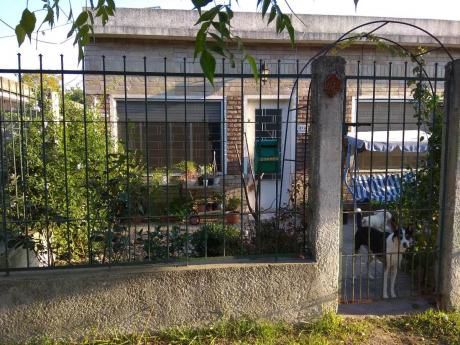 Casa Excelente Ubicación Las Piedras