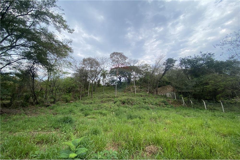 VENDO AMPLIO TERRENO EN EL CENTRO DE SAN BERNARDINO CON VISTA — foto 3
