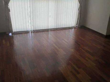 Departamento En Venta. Zona Obrajes