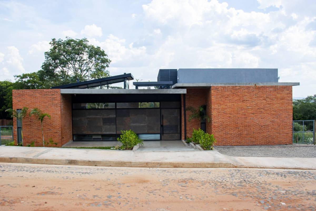 VENDO CASA EN SAN BERNARDINO- BARRIO CERRADO LOS ARBOLES RESIDENCE — foto 2