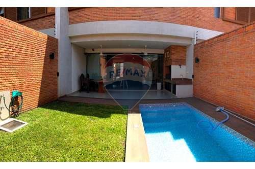 Alquilo Moderno Triplex Minimalista sobre la Calle San Alfonso — foto 3