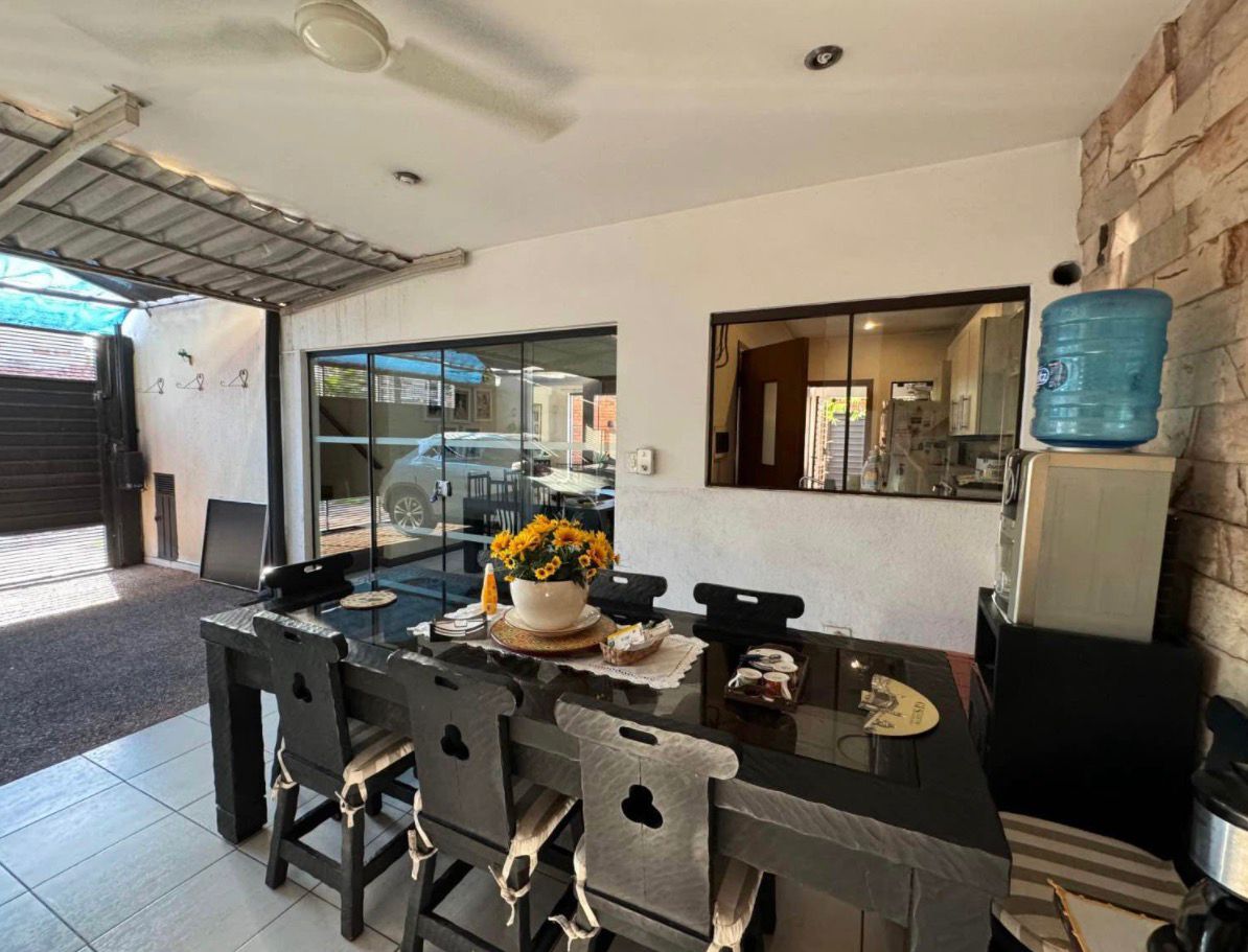 VENDO DUPLEX CON 3HAB EN ESQUINA YKUA SATI A 1 CUADRA DE AV AVIADORES DEL CHACO — foto 3