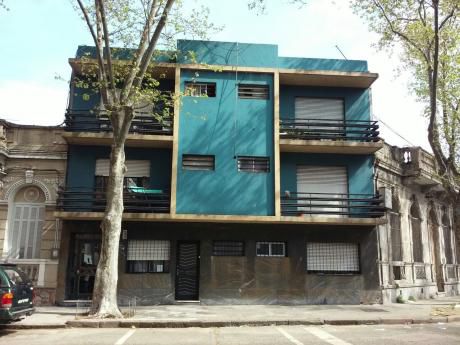 Apartamento En Venta Sobre Isidoro De María