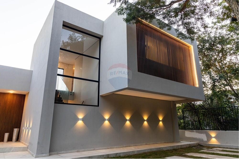 VENDO LUJOSA CASA EN SAN BERNARDINO 4 HAB — foto 2